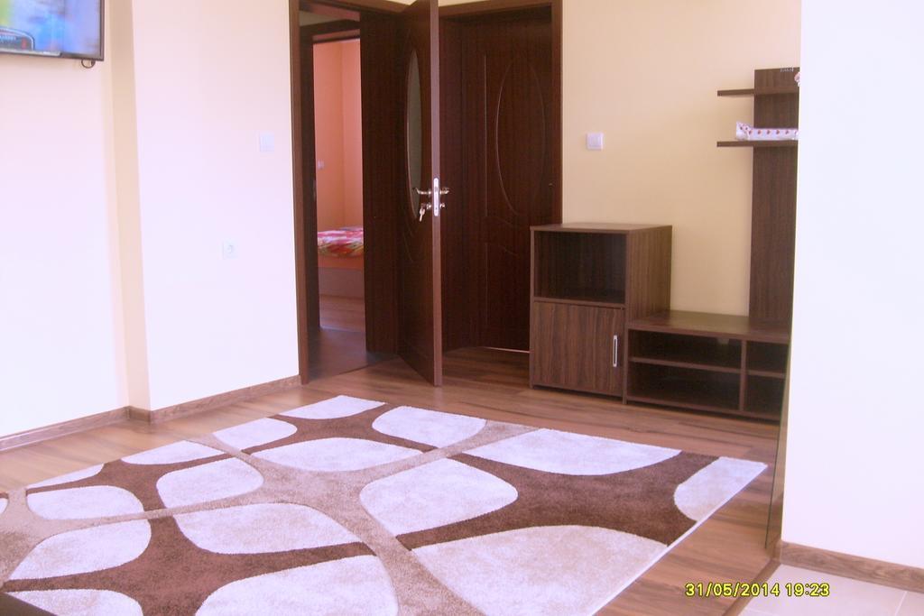 Guest Rooms Mihaylovi Pavel Banya Habitación foto